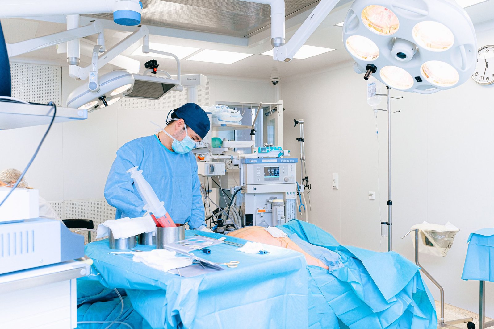 Abdominoplastie : comprendre l’intervention et ses suites